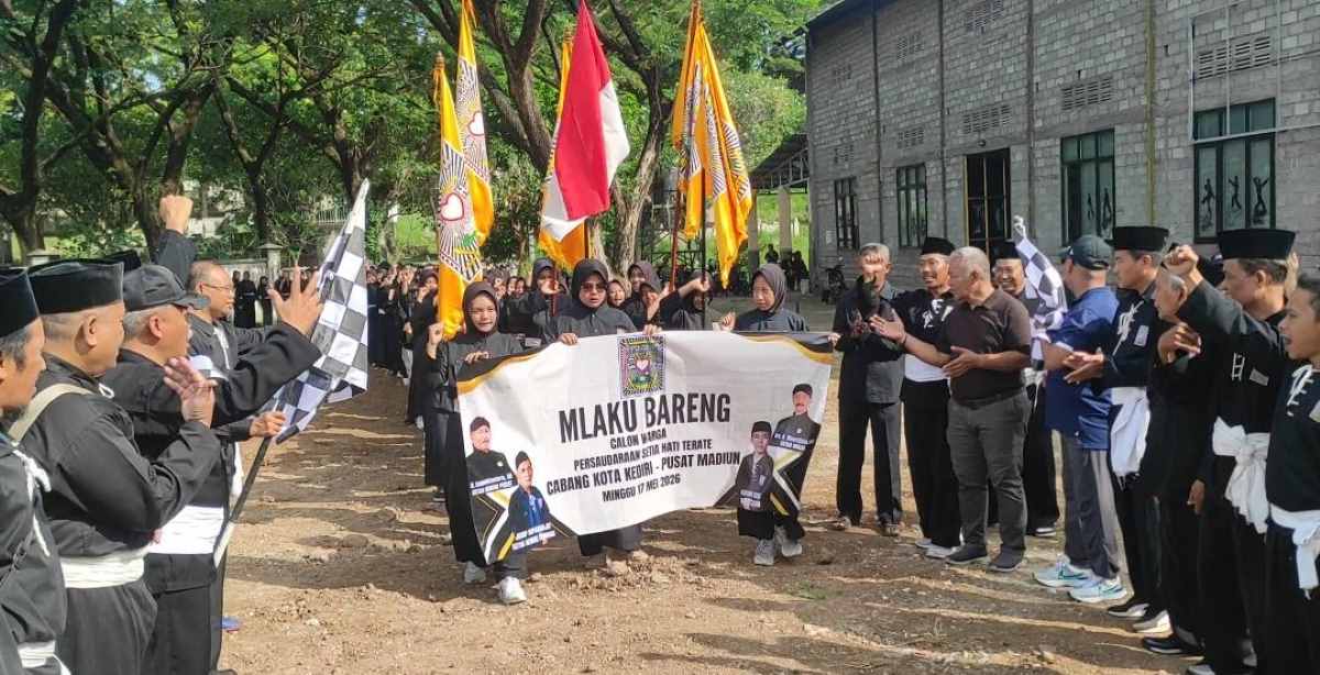 Ribuan Pesilat PSHT Kediri Long March Perkuat Solidaritas