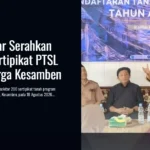 Bupati Blitar Serahkan Ratusan Sertipikat PTSL kepada Warga Kesamben