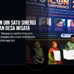 Ketua ASIDEWI Andi Yuwono bersama perwakilan UIN Sayyid Ali Rahmatullah Tulungagung menunjukkan dokumen MoU di Tulungagung, pada Rabu (09/09/2026).(Foto : Dok.ASIDEWI) | Sumber: Dok.ASIDEWI)
